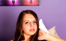 teen cam fingering